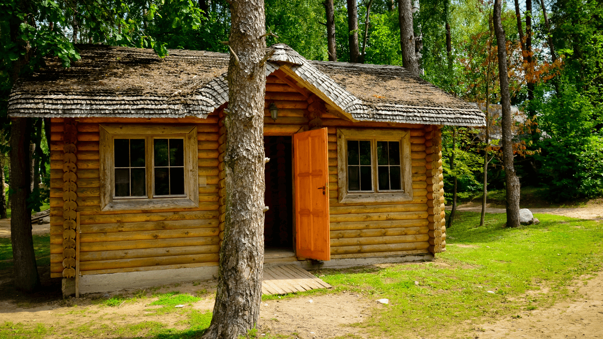 How to Build a Log Cabin from Trees